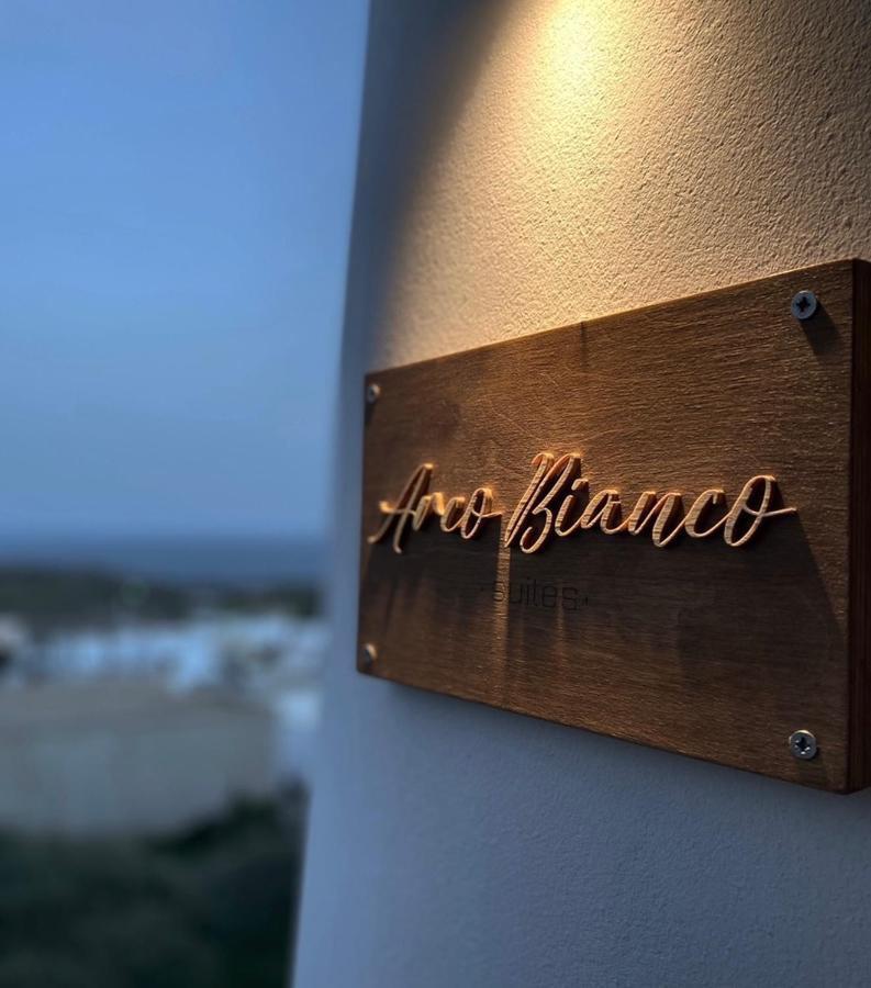 Arco Bianco Suites Akrotírion Exteriör bild